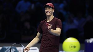 Sinner alle Atp Finals: orario, avversario e dove vedere la semifinale contro Zverev