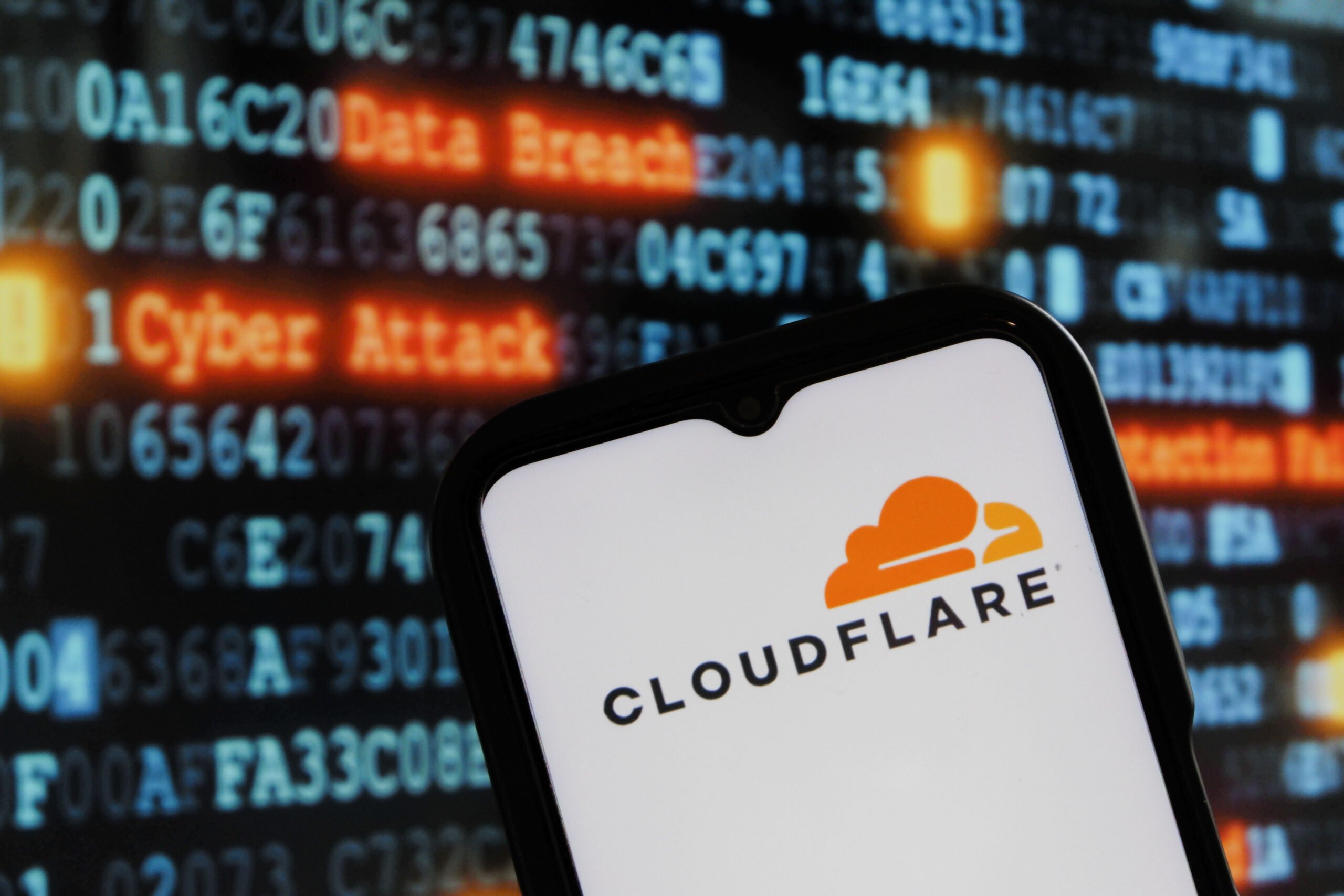 [ad_1] Recent, incidentul petrecut pe 18 noiembrie 2023 a scos în evidență vulnerabilitatea infrastructurii internetului global, în special legată de serviciile Cloudflare