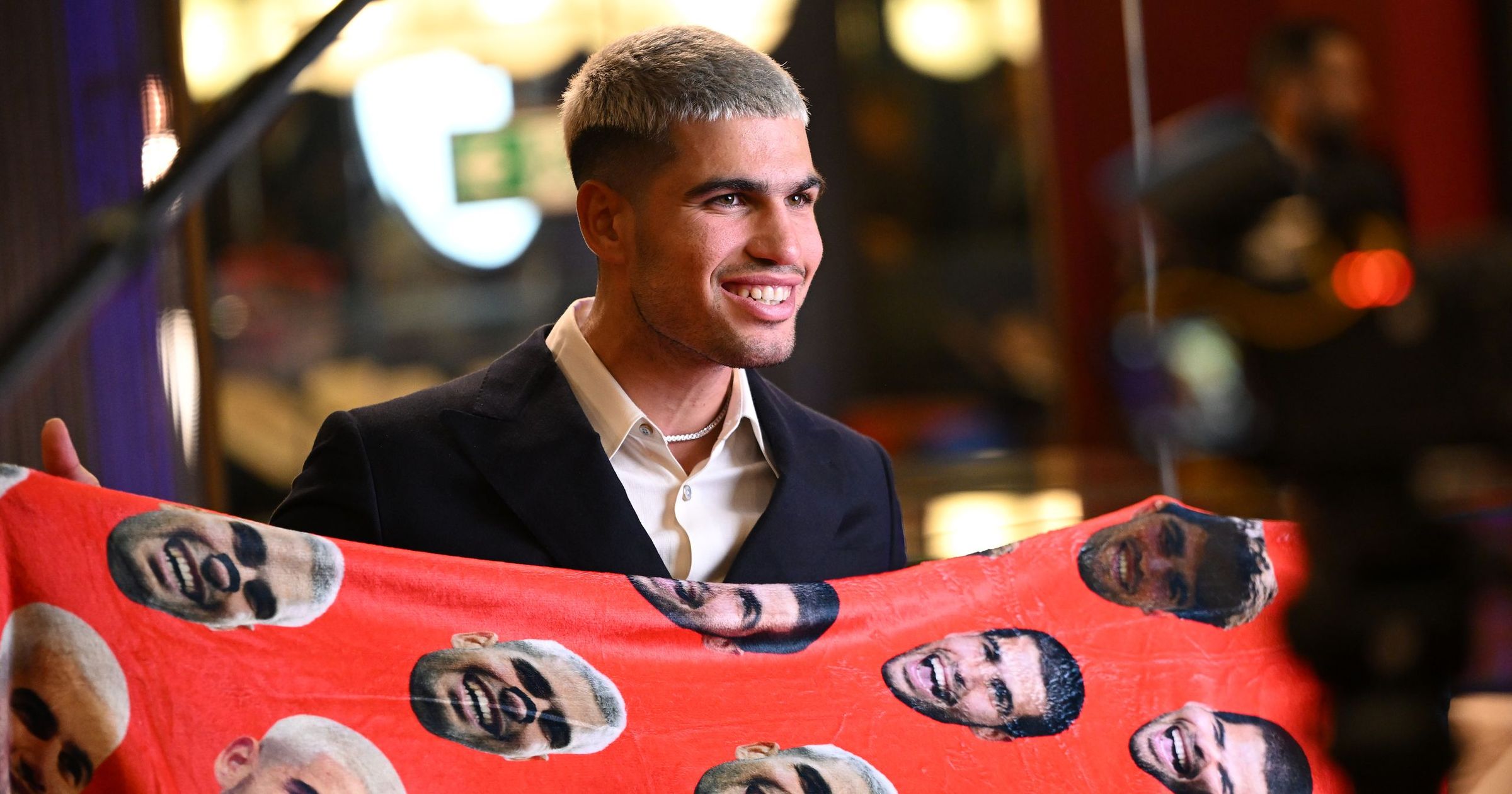 [ad_1] Carlos Alcaraz, numărul 2 mondial la tenis, a comentat recent situația creată de Novak Djokovic înainte de Turneul Campionilor de la Torino, unul dintre cele mai importante evenimente ale anului