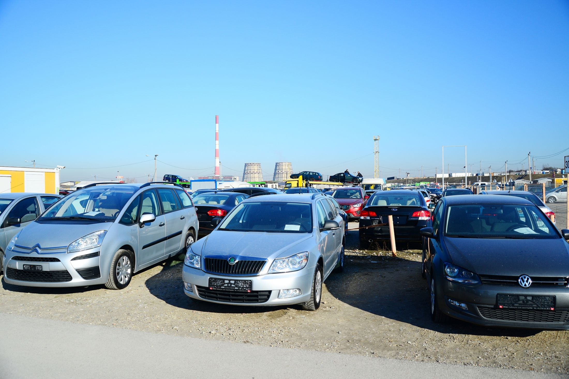 [ad_1] Registrul Auto Român (RAR) avertizează șoferii care vor să cumpere o mașină second hand să achiziționeze vehiculul doar după ce vânzătorul a obținut Cartea de Identitate a Vehiculului (CIV)