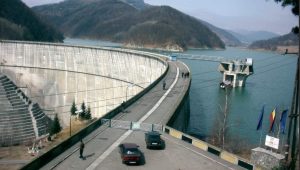 Situație deosebit de gravă la acumularea Paltinu / Apele Române sugerează proclamarea unei situații de urgență