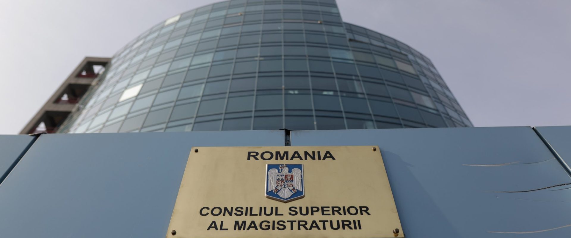 CSM face scut în jurul șefei ÎCCJ, Lia Savonea, și denunță „presiuni fără precedent la adresa justiției” din partea politicienilor și a ONG-urilor