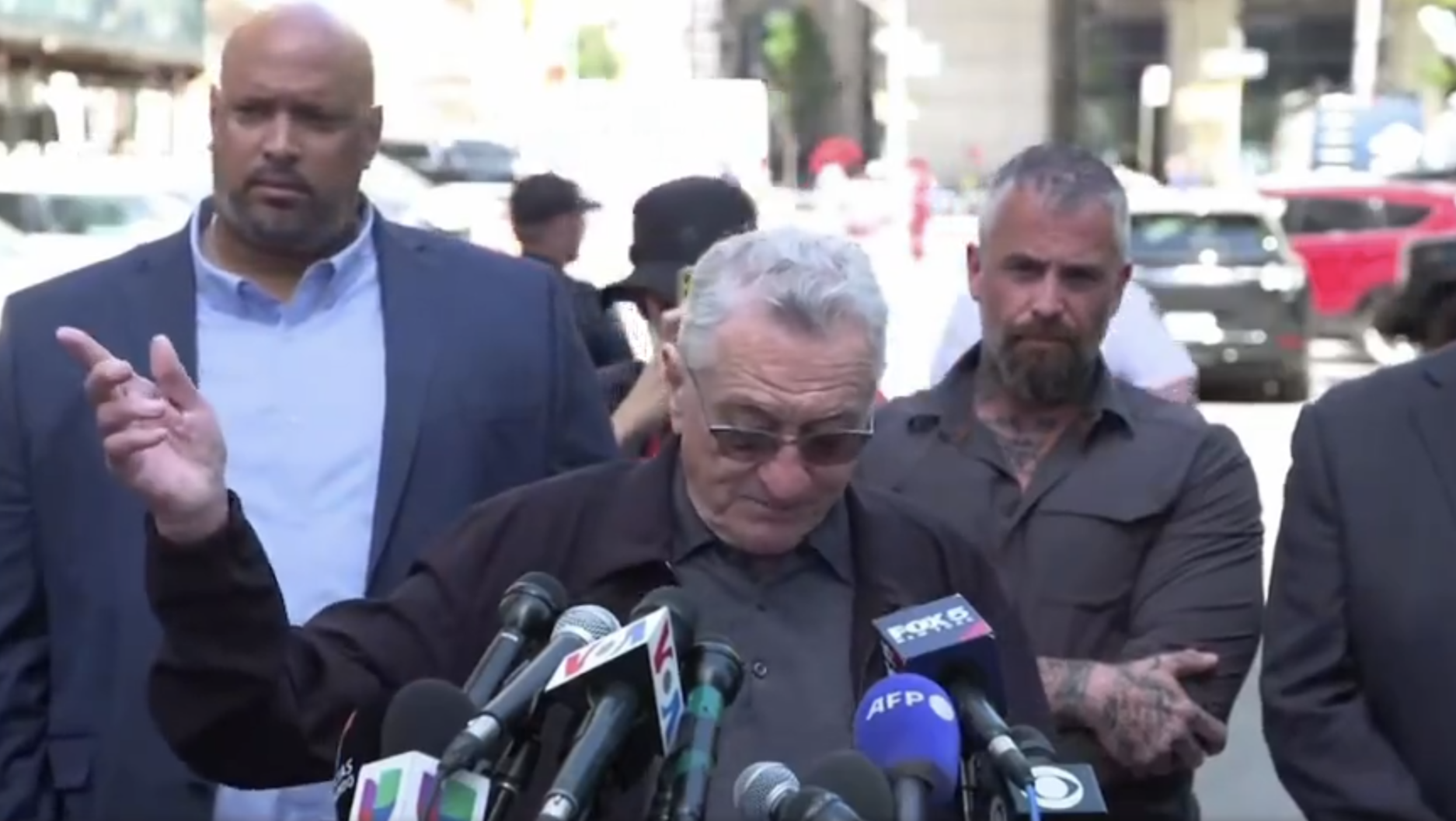 [ad_1] Papa Leon al XIV-lea a avut o întrevedere cu celebrul actor de Hollywood Robert De Niro la Vatican, conform unui comunicat al agenției de știri ANSA