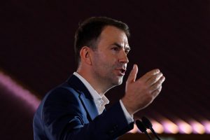 Cătălin Drulă acuză Ministerul condus de Predoiu că întârzie implementarea sistemului automat de monitorizare a traficului, deși camerele și legea sunt gata, iar autoritățile locale sunt pregătite, lipsind doar voința Ministerului de Interne