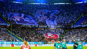 DFB solicită FC St. Pauli și HSV să plătească sume deșeșiri.