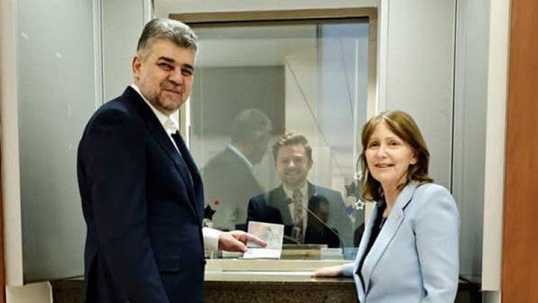 Dezolanta situatie Visa Waiver: Administratia Ciolacu a aruncat la toaleta