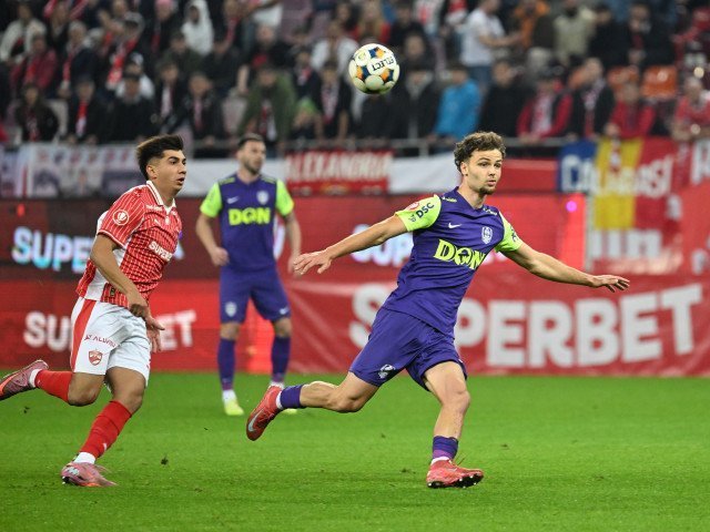 Dinamo a întors meciul cu CFR Cluj 2-1.