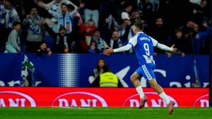 El Espanyol empata con el Betis, el Sevilla se lamenta antes del derbi