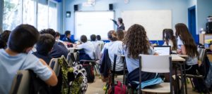 Enquête sur les préférences des parents entre écoles publiques et privées