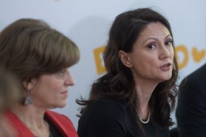 Carmen Uscatu sugerează ca Oana Gheorghiu să fie numită președinte onorific, rămânând membru al asociației Dăruiește Viață fără drept de vot în Adunarea generală, pentru a rezolva problema incompatibilității