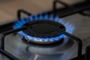 Locatari evacuați dintr-un bloc din Zalău după un incident cu miros puternic de gaz în apartament