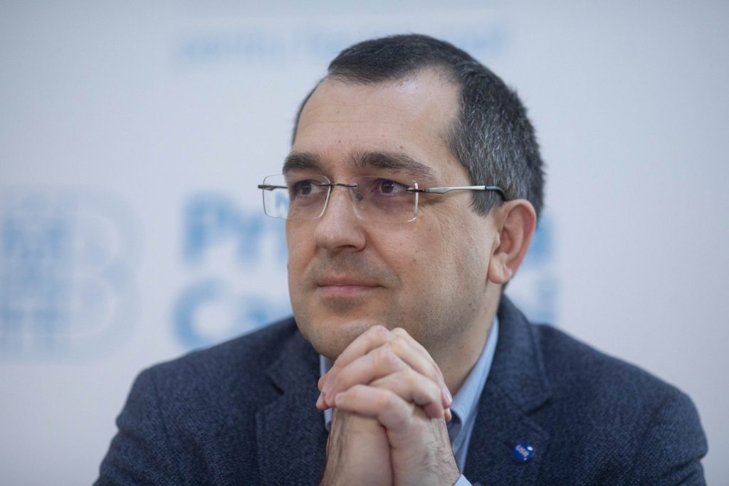 Vlad Voiculescu devine consilier onorific al primarului Nicușor Dan, în timp ce președintele numește noi consilieri, iar Valentin Costreie este numit consilier prezidențial pentru Educație