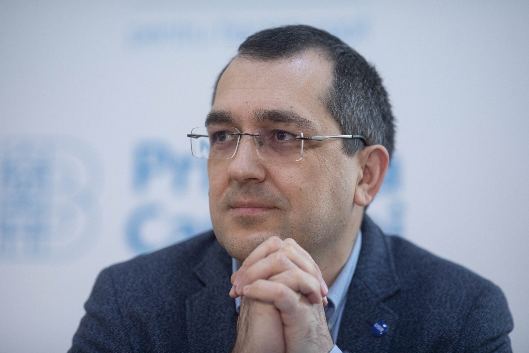 Vlad Voiculescu devine consilier onorific al primarului Nicușor Dan, în timp ce președintele numește noi consilieri, iar Valentin Costreie este numit consilier prezidențial pentru Educație