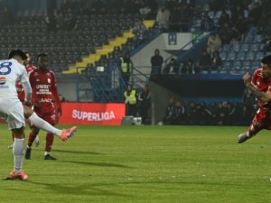 Farul învinge Botoșani cu 2-0 și urcă pe loc de play-off