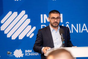 Florin Manole: Liderii și adjunctii de la ANRE și ASF, precum și membrii parlamentari nu sunt inclusi în interdicția de a combina pensia cu venitul salarial; Restricția privind combinarea pensiei cu salariul nu va fi implementată în domeniile sănătății sau educației.