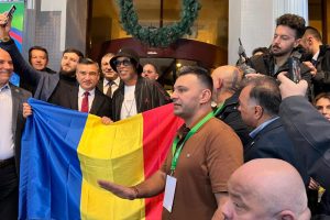 GALERIE FOTO: Ronaldinho sosește la Iași și este așteptat de primar.