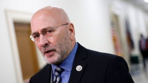 Higgins, singurul republican care a votat împotriva dezvăluirii dosarelor Epstein