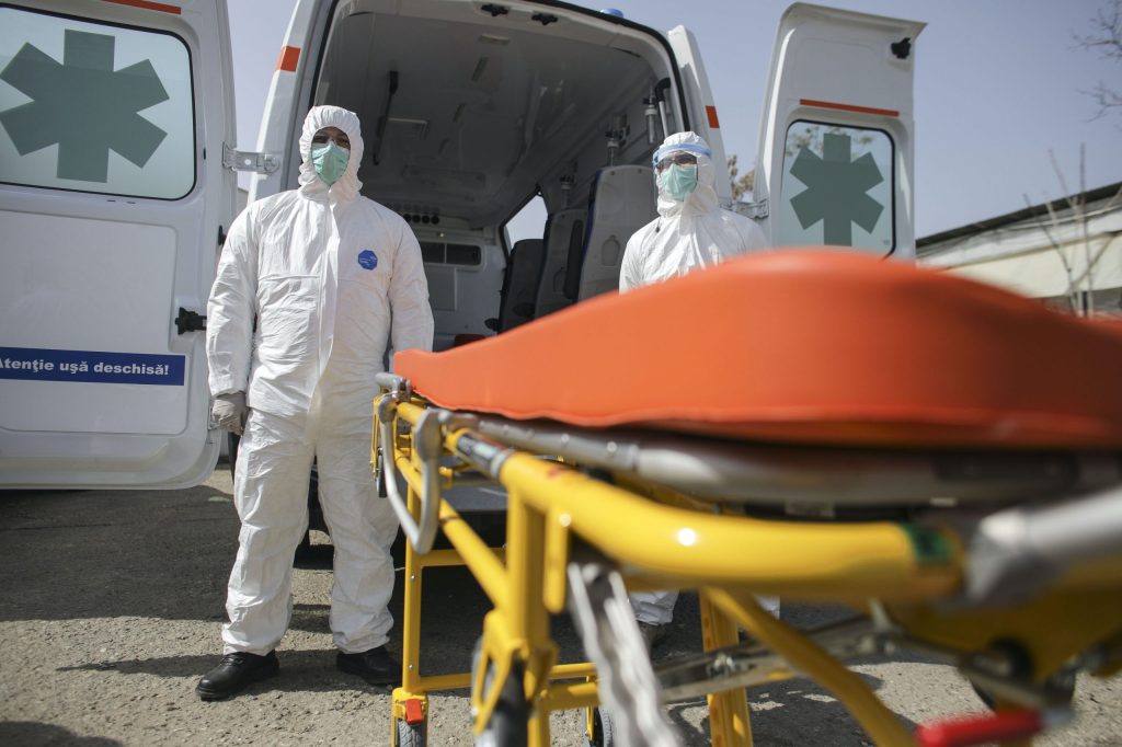 Spitalul Județean din Ploiești achiziționează tărgi după un incident la UPU, unde un pacient a căzut de pe targă / Personalul a fost convocat pentru o anchetă disciplinară