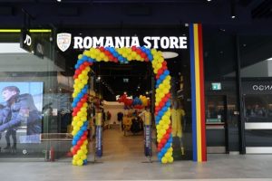 Legende ale fotbalului vin în Romania Store Iași pe 29 noiembrie