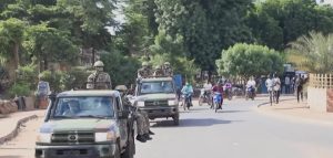 Franța sfătuiește cetățenii francezi să părăsească rapid Mali din cauza unei crize jihadiste în mai multe zone și în capitala Bamako