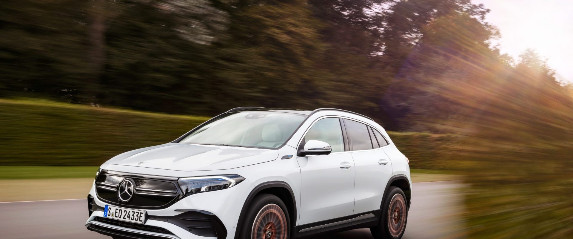 Mercedes-Benz-EQA-2-scaled.jpg