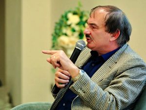 Mircea Miclea, fostul ministru al Educației, consideră nejustificat și exagerat ca profesorii să fie obligați să urmeze două masterate