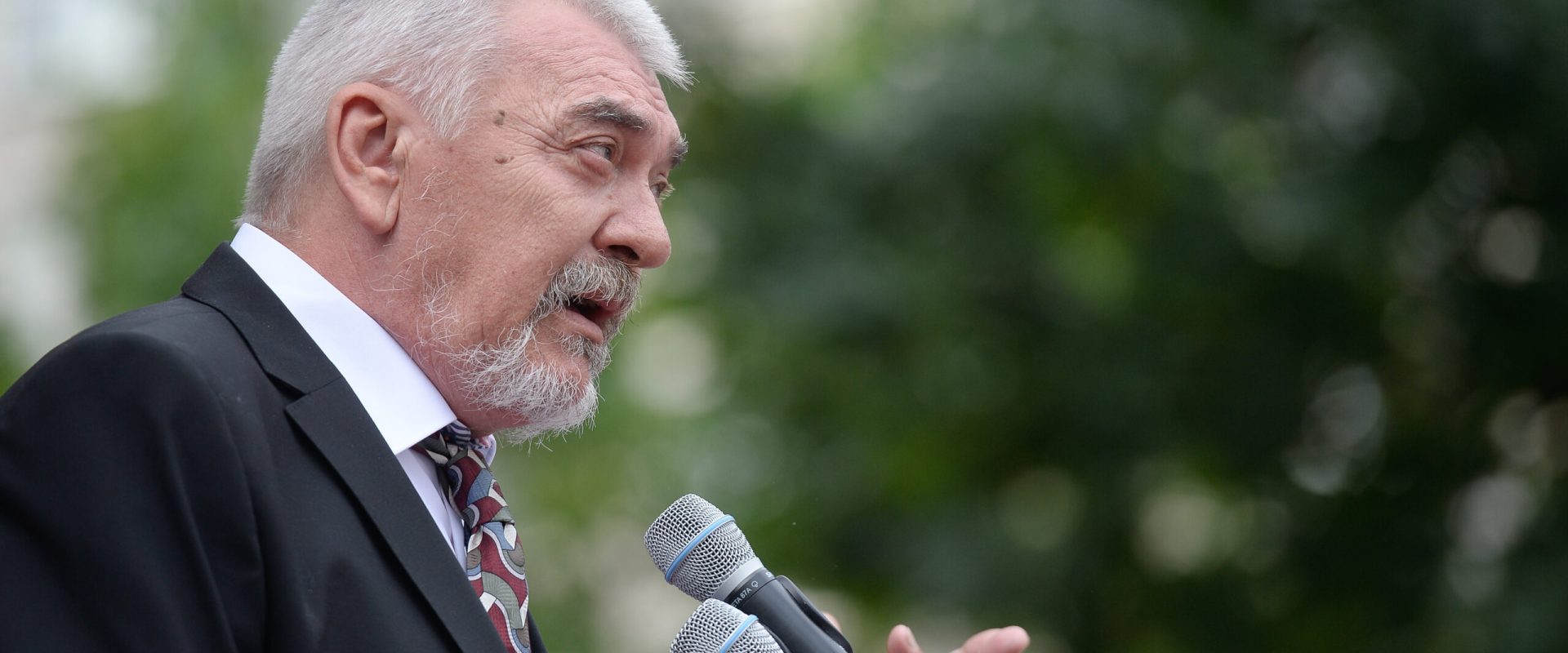 Doliu în lumea teatrului. Mihai Dinvale, fost director al Teatrului Mic, a murit la vârsta de 74 de ani