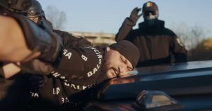 Artistul muzical Dani Mocanu a primit o sentință definitivă de patru ani de detenție. Cele mai importante motive pentru care cunoscutul interpret de manele a fost condamnat la închisoare.