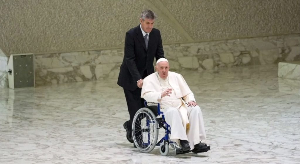 [ad_1] O cameră foto Leica, oferită Papei Francisc de către companie în anul 2024, a fost adjudecată la o licitație desfășurată sâmbătă la Viena pentru suma de 6,5 milioane de euro