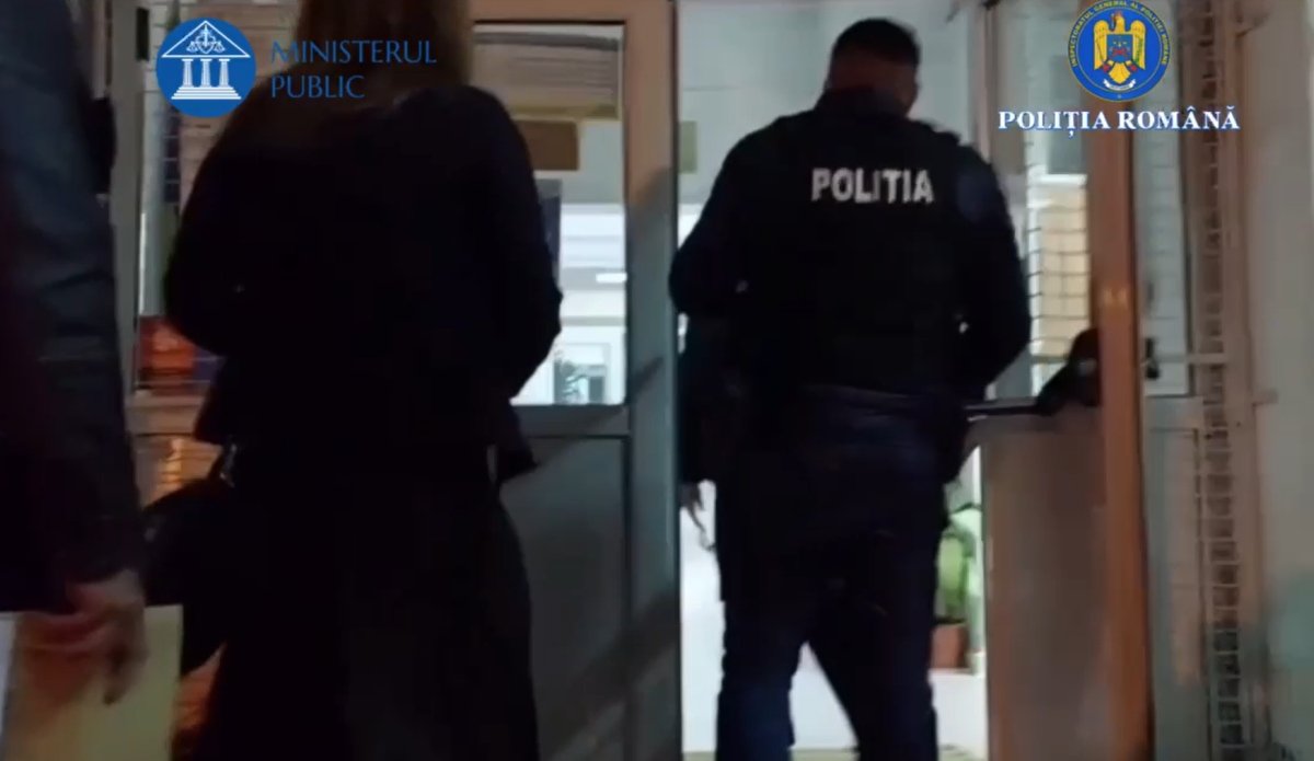 Contabil suspectat de delapidare a 1,2 milioane de lei din conturile a două unități de învățământ din Sectorul 5