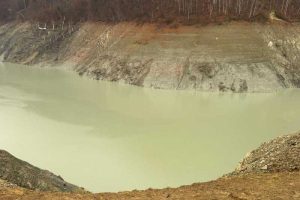 Prahova: 12 localități rămân fără apă din cauza apei tulburi din Barajul Paltinu