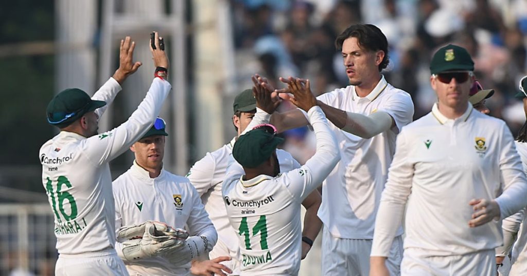 [ad_1] Proteas a avut o zi dificilă pe terenul de cricket din Eden Gardens, fiind lipsită de intensitate, în special în ultima oră de joc