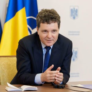 Nicuşor Dan vorbeste despre retragerea PSD de la putere: Să distingem între afirmatii politice și măsuri concrete.