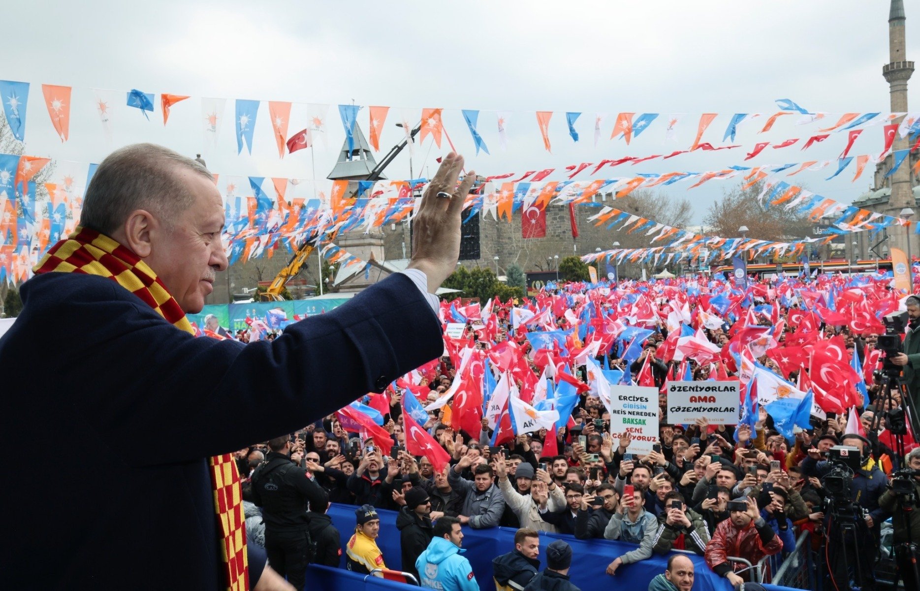 Președintele turc Erdogan, aflat la conducere de peste două decenii, a depus două plângeri împotriva opoziției pentru insulte și daune morale
