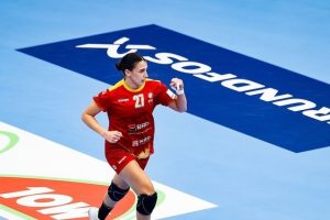 România începe cu dreptul Campionatul Mondial de handbal feminin, învingând Croaţia.