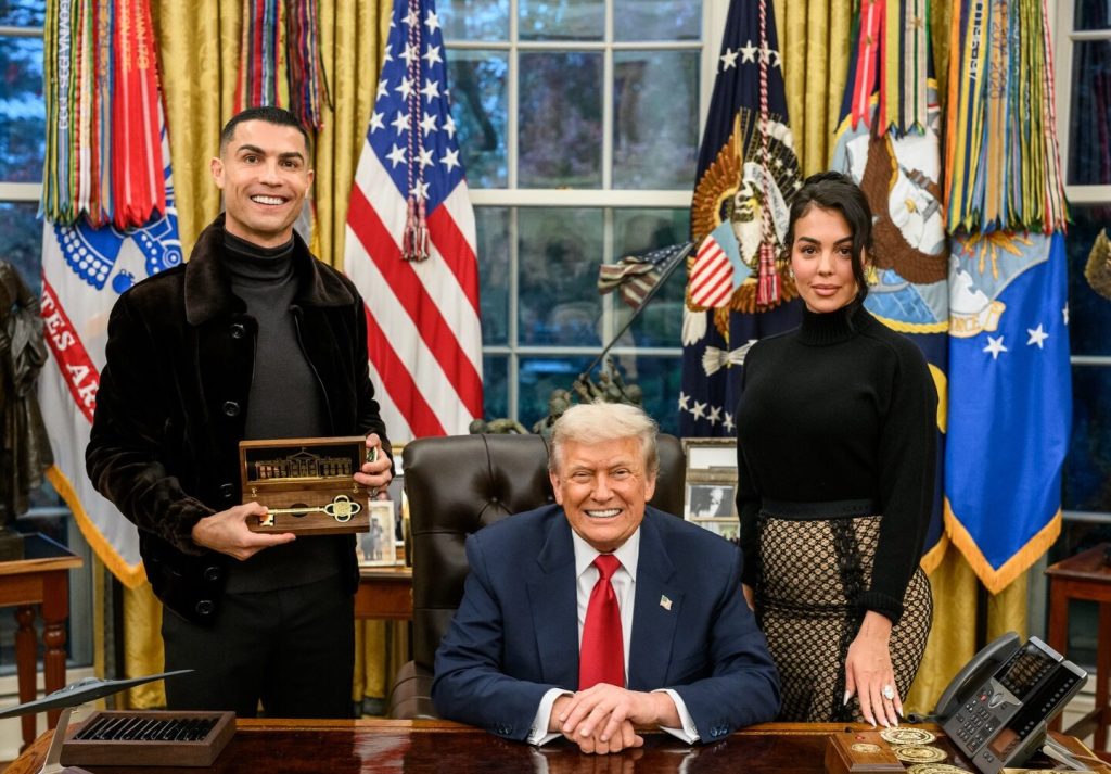 Darul special primit de Cristiano Ronaldo de la Donald Trump: „Cheia Casei Albe”