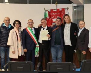 Onorificenza per l’attore Angelo Iannelli a Casola
