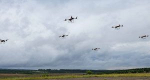 Traficul aerian de pe aeroportul din Eindhoven suspendat din cauza mai multor drone care au survolat zona