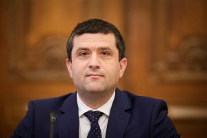 Miruţă: Ca individ, am fost amendat cu 15.000 de lei deoarece am dorit o conducere transparentă la o entitate publică.