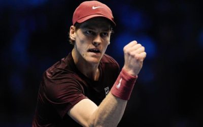 Sinner batte Zverev 6-4 6-3: è il primo semifinalista delle Atp Finals