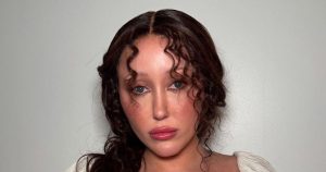 Sora lui Miley Cyrus, Noah, și tatăl ei, Billy Ray, văd oameni morți