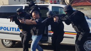 Traian Berbeceanu câștigă în instanță despăgubiri morale de 200.000 de euro în procesul legat de ancheta nejustificată a DIICOT pentru represiune nedreaptă în timpul conducerii Brigăzii de Combatere a Criminalității Organizate; hotărârea nu este definitivă