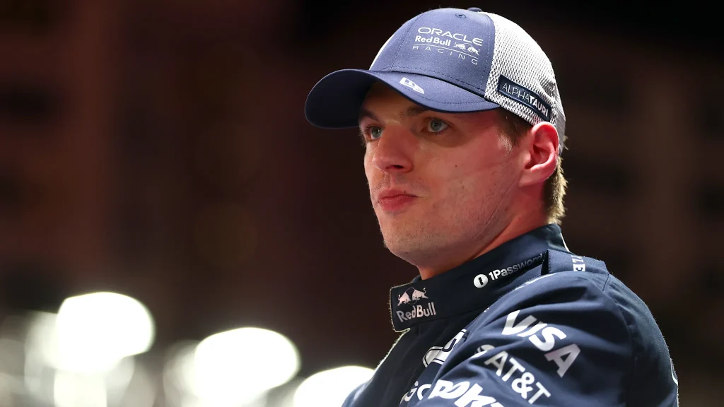 [ad_1] Pilotul de Formula 1, Max Verstappen, a obținut locul doi în calificările pentru Marele Premiu de la Las Vegas, descriind rezultatul ca fiind „bun pentru noi”