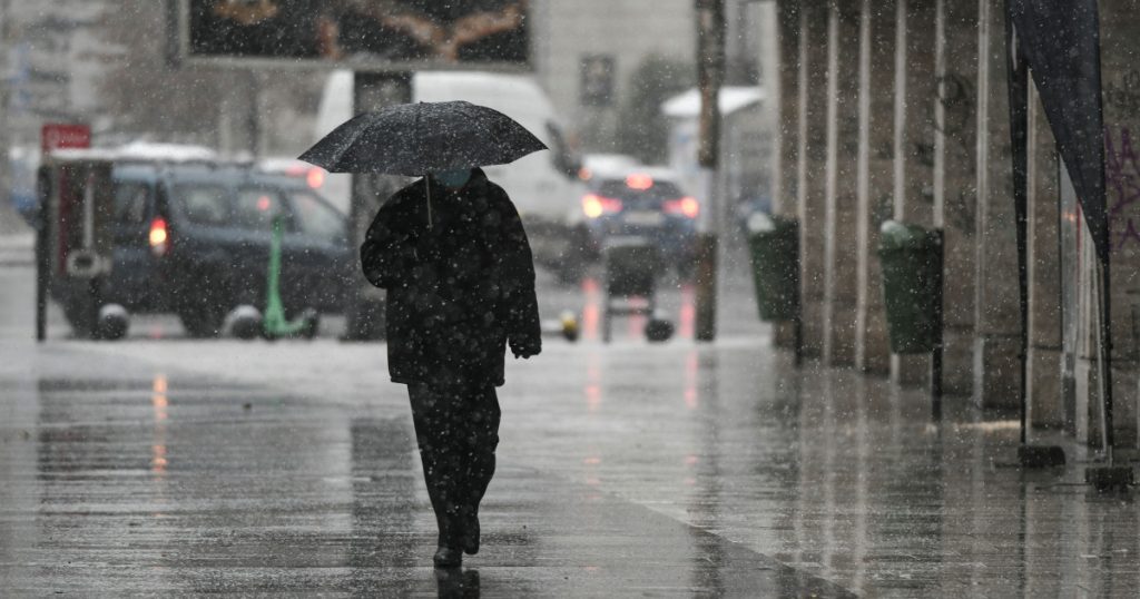 Vreme extremă în România: ploi, vânt și ninsori