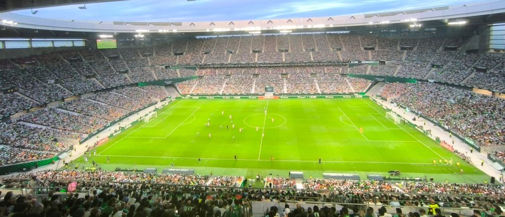 Este asteptata o asistență record duminică la meciul dintre Betis și Girona.