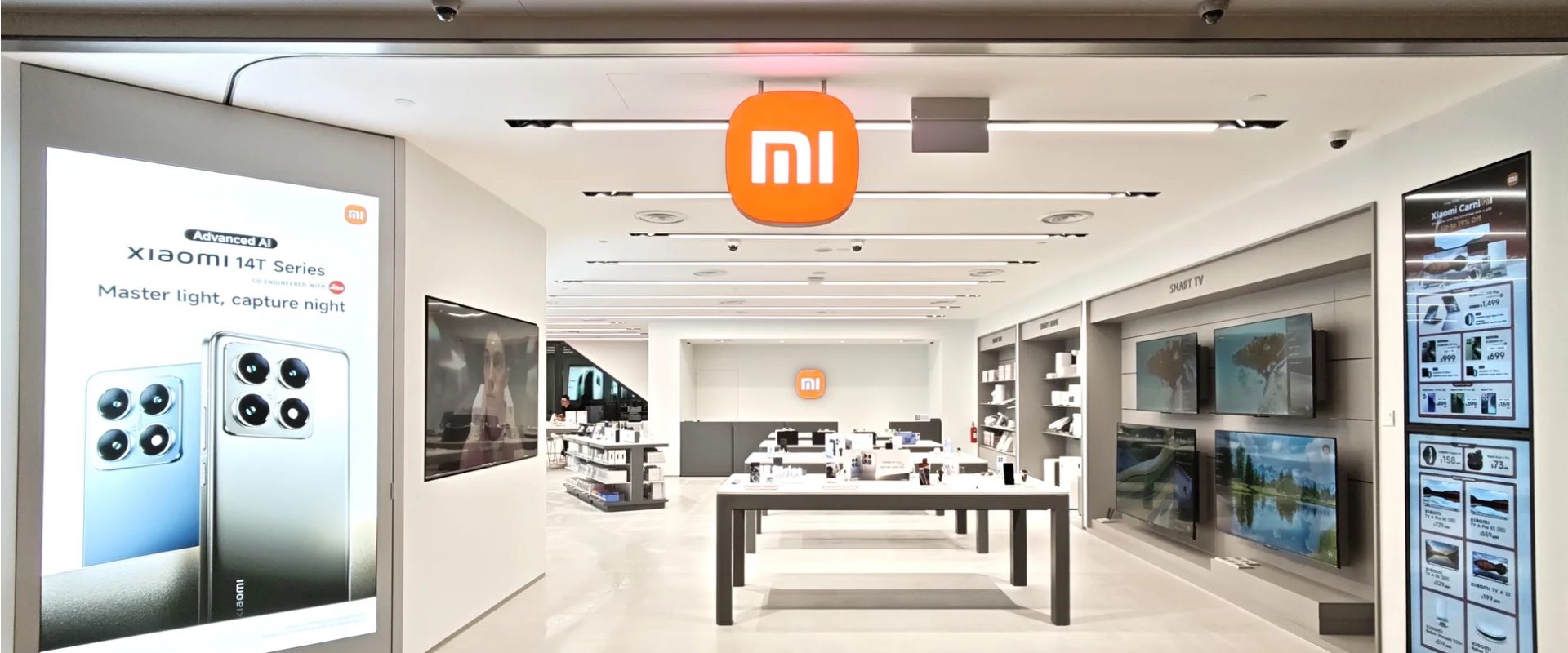 Xiaomi-Store-Funan-3.jpeg