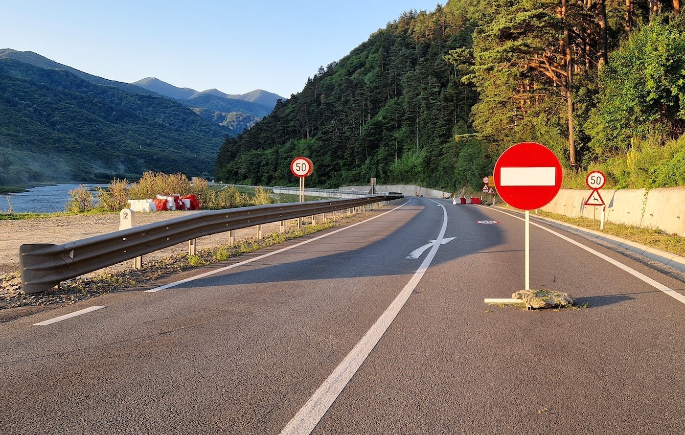 Restricții de traficul pe Valea Oltului între 21 noiembrie și 19 decembrie; restricțiile vor fi suspendate în perioada mini-vacanței de 1 decembrie