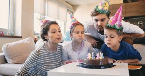 Iată o posibilă reformulare a titlului: “Urări și mesaje de felicitare pentru ziua de Sfântul Andrei în anul 2025: Sfaturile unui preot pentru această zi specială” 

Sau: “Mesaje onomastice pentru Sfântul Andrei: Un îndemn special din partea unui preot pentru anul 2025”

Sau: “Felicitări pentru Sfântul Andrei în anul 2025: Un mesaj emoționant de la un preot pentru această zi onomastică” 

Toate aceste variante au aproximativ același sens și mesaj ca titlul original, dar cu anumite modificări pentru a oferi o perspectivă diferită sau a utiliza sinonime.