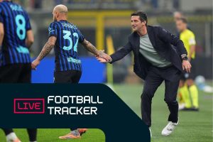 Iată o reformulare a titlului: “Urmarirea fotbalului: Ianis Hagi și Drăgușin primesc note slabe, Arsenal și Tottenham se duelează, dar derby-ul lui Chivu este mai atractiv.” 

Sau o alta varianta: “Analiza meciurilor de fotbal: Performanța lui Ianis Hagi și Drăgușin sub așteptări, Arsenal și Tottenham se confruntă, în timp ce derby-ul lui Chivu captează atenția.” 

În aceste reformulări, am înlocuit cuvintele și am reorganizat structura pentru a crea titluri noi care să transmită același mesaj, dar cu o abordare diferită.