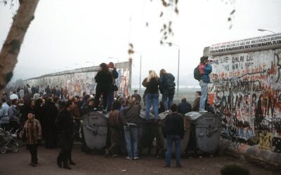caderea-zidului-berlinului.jpg
